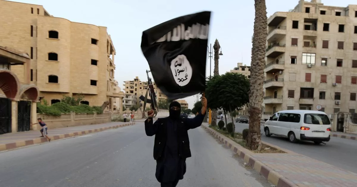 Islamic State announces the death of its leader in a clash between jihadists
