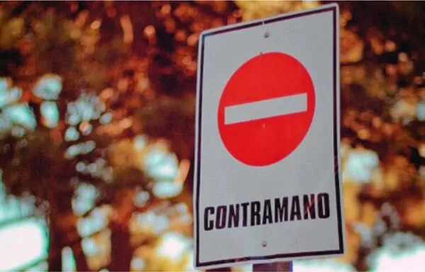 Governs the one way in two streets of the Costanera area from today
