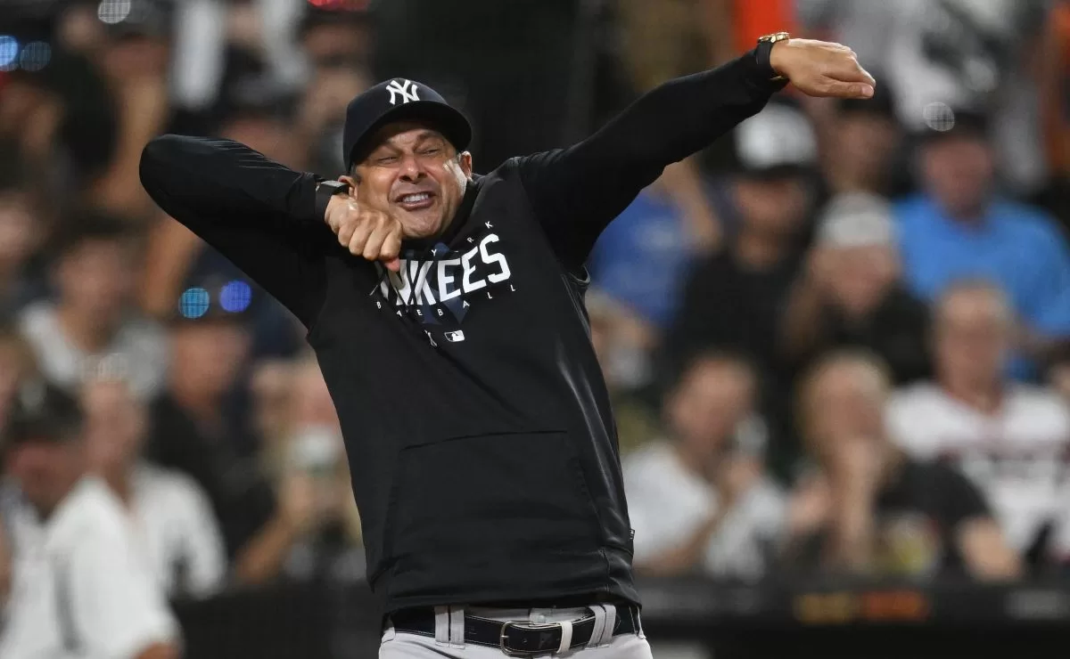Yankees manager Aaron Boone fired after mocking main umpire (Video)

