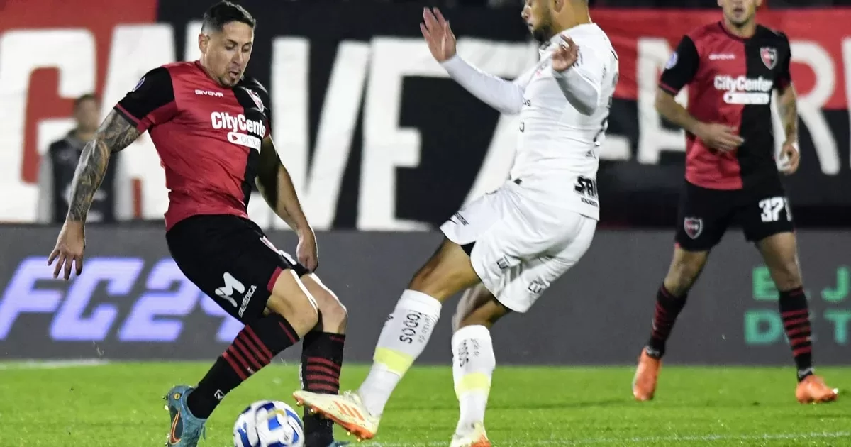 Newell's draws 0-0 with Corinthians and seeks to enter the top eight in the South American
