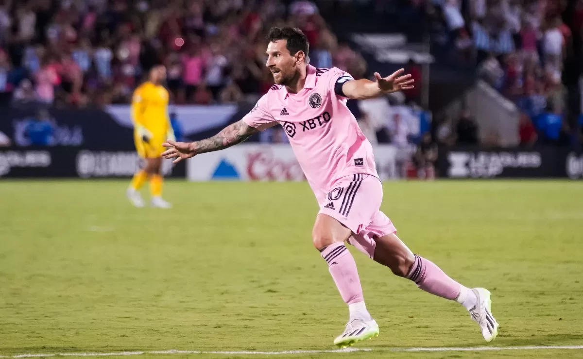 "He's from another planet": AFA compares Messi with aliens for his arrival at Inter Miami (Video)
