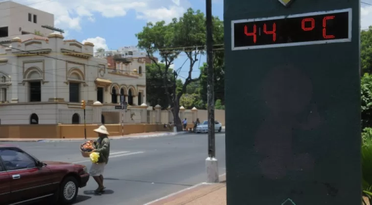  At 50 degrees of heat in Paraguay?  Experts talk about records, and that hell has arrived
