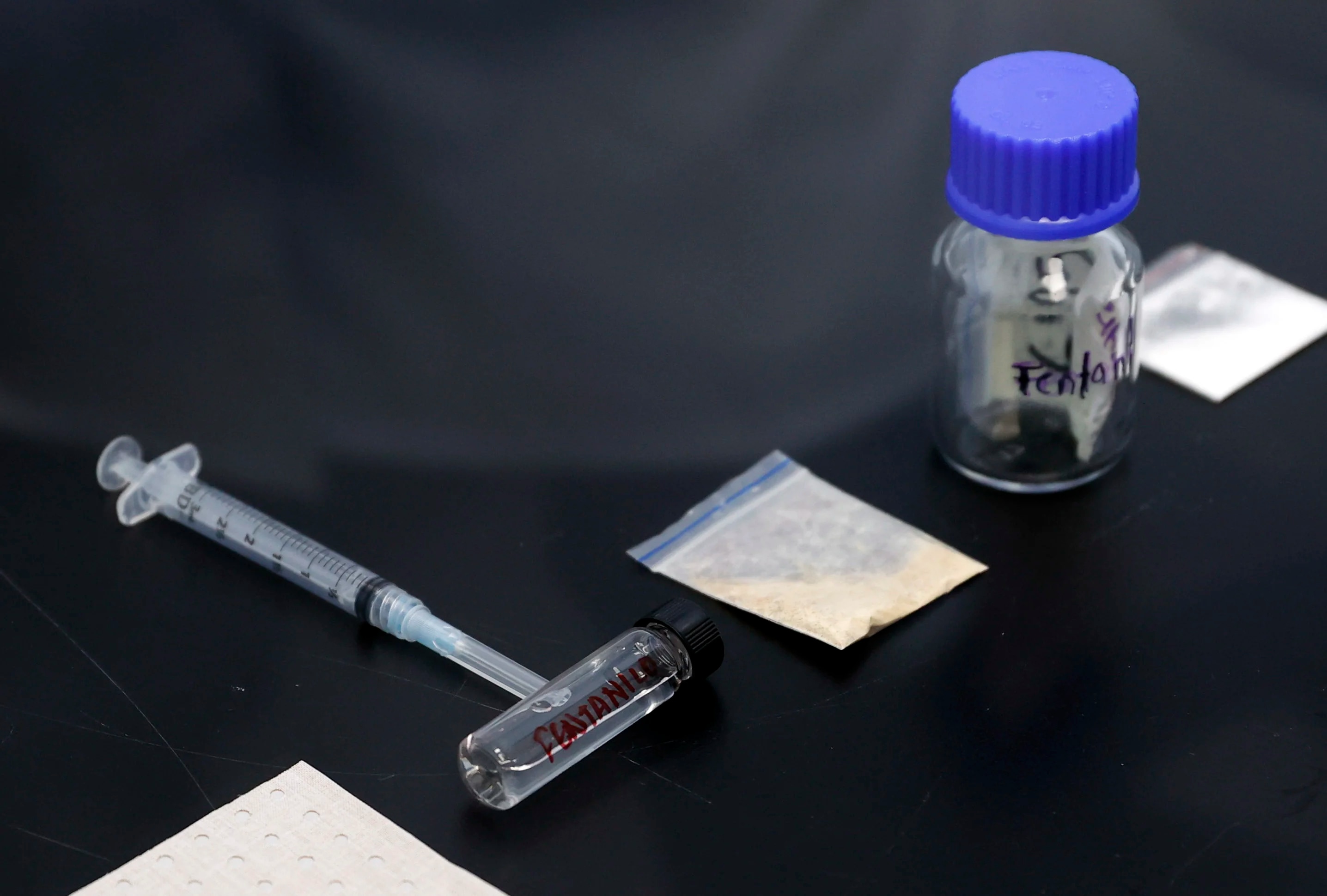 It is worth clarifying that fentanyl and fenetylline are two different substances.  Fentanyl in a vial has been seen in the country since it is a drug for hospital use and liquid, in addition to being legally marketed in the country, although it is only acquired in a controlled manner by the State through the National Narcotics Fund.  Photo: EFE/Mauricio Dueñas Castañeda
