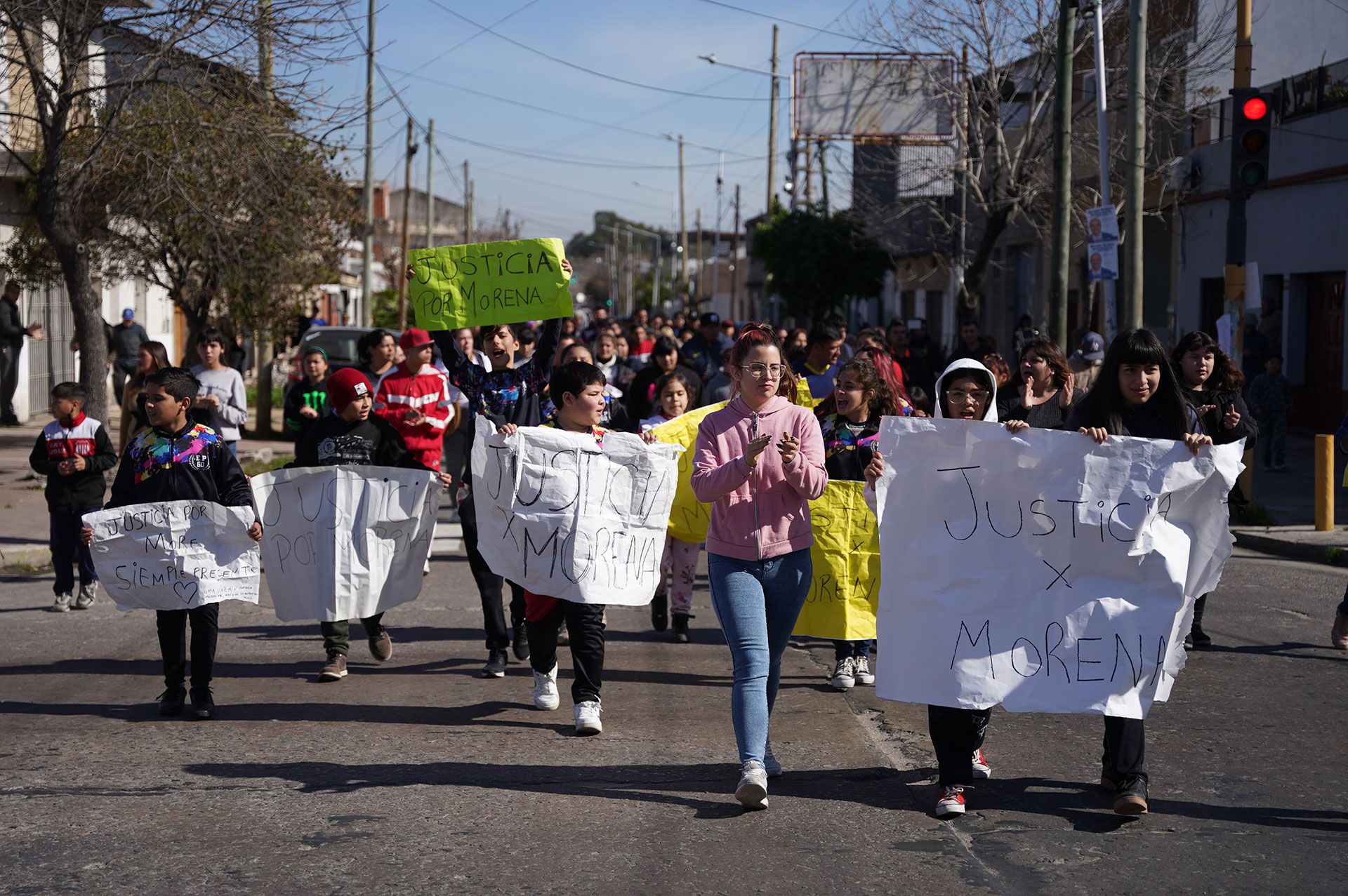 Neighbors of Lanús demonstrate in demand for justice (Franco Fafasuli)