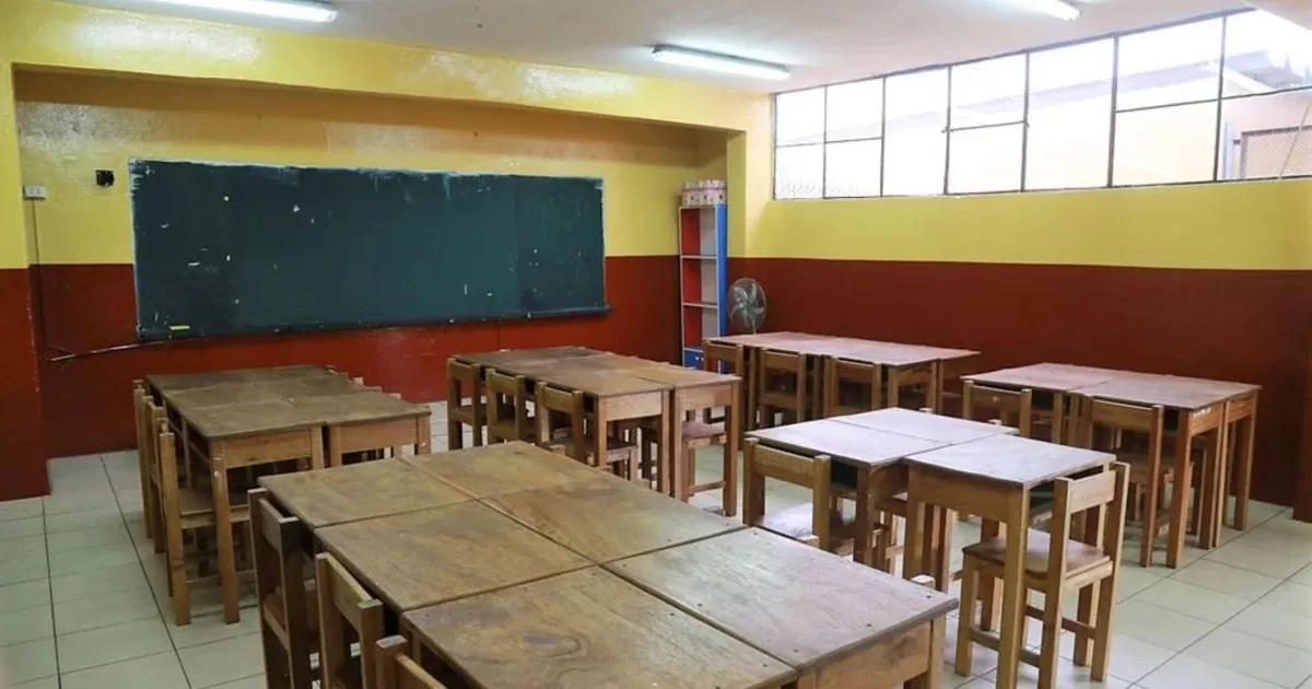 Cepre San Marcos: more than 100 teachers paralyze classes indefinitely
