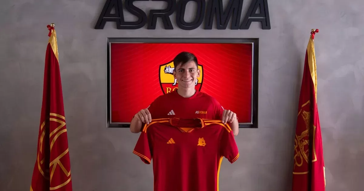 Roma announced the signing of a 17-year-old Argentine jewel who debuted two weeks ago
