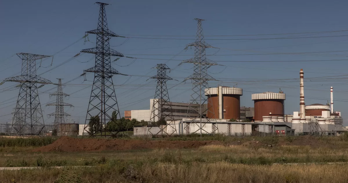 The Zaporizhia nuclear power plant loses its main electrical connection and could suffer a fatal blackout
