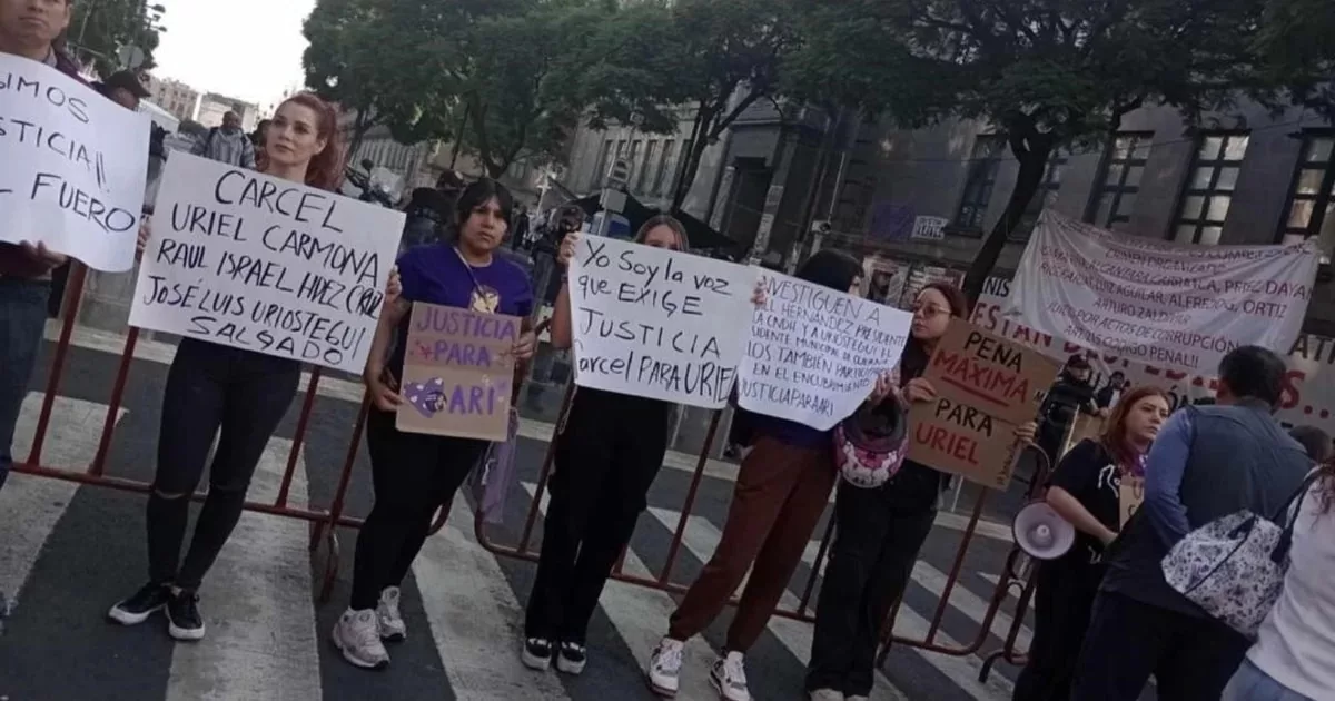 Friends of Ariadna Fernanda protest in front of the Court in CDMX: "Maximum penalty for Uriel"
