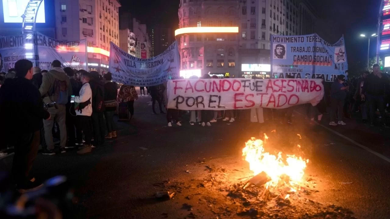 Protester dies after being detained by police at a protest in Buenos Aires
