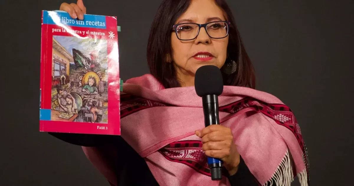 What are the main flaws in the new SEP textbooks, according to Mexicanos Primero
