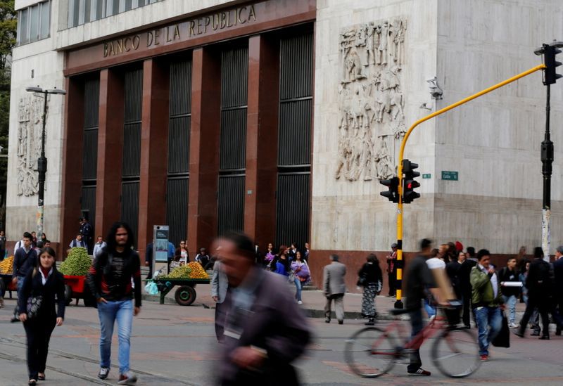 FILE PHOTO.  The Banco de la República unanimously decided to keep interest rates stable, this was agreed upon in the last monetary policy sessions.  Photo: REUTERS/John Vizcaino