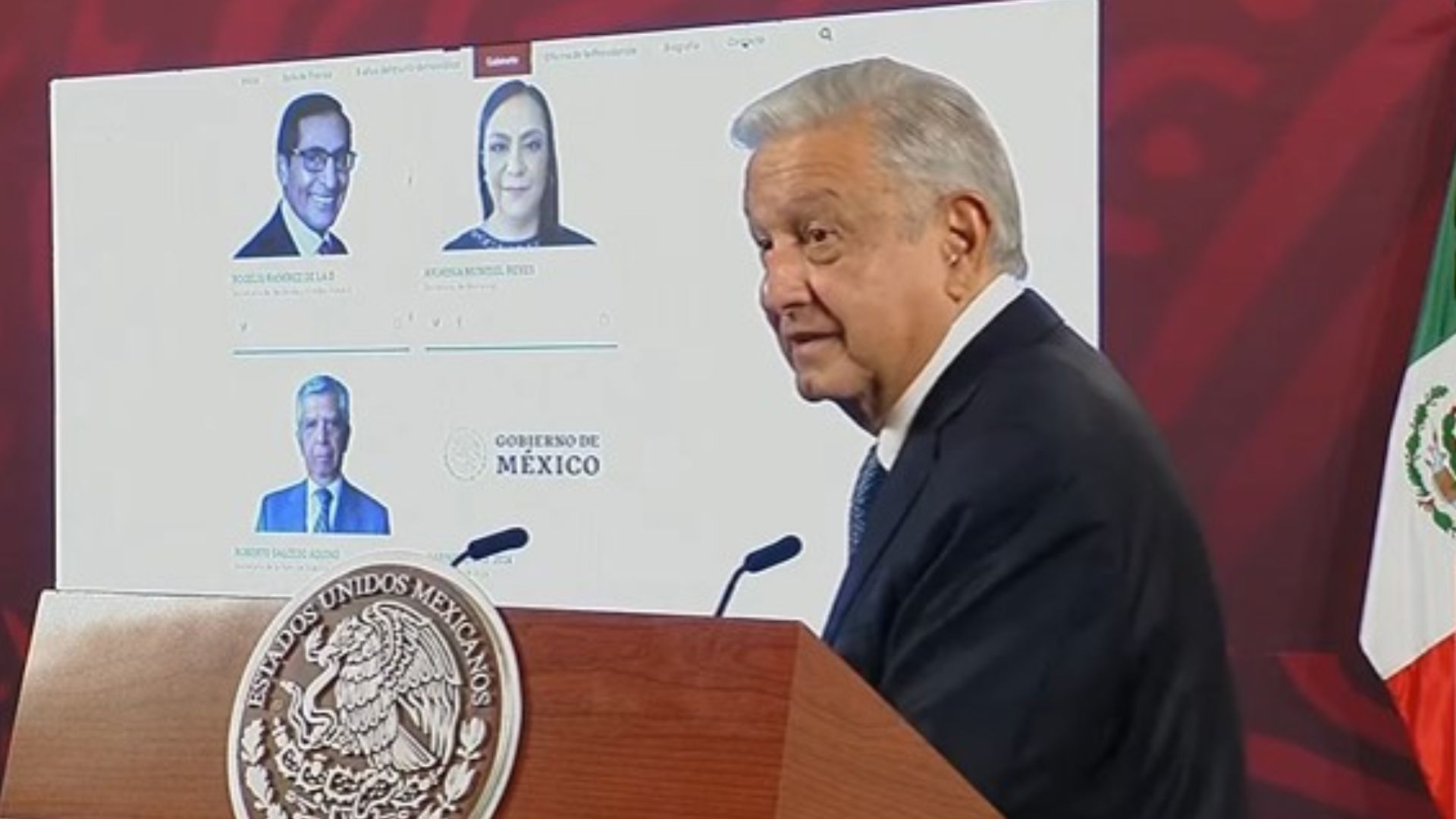 AMLO took pride in supposedly being the first to integrate several women into his cabinet.  |  Screenshot: Federal Government