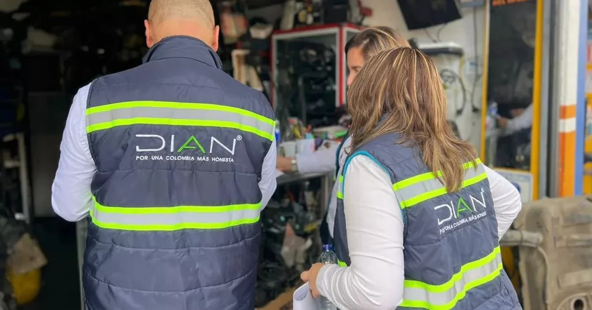 La Dian is looking for more than 62,000 merchants who owe it $1.9 billion
