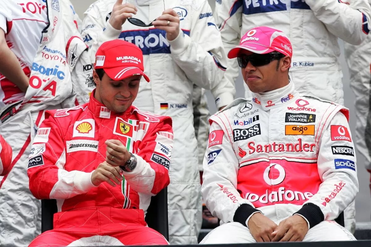 Massa takes the first legal step to take away the 2008 World Cup from Hamilton
