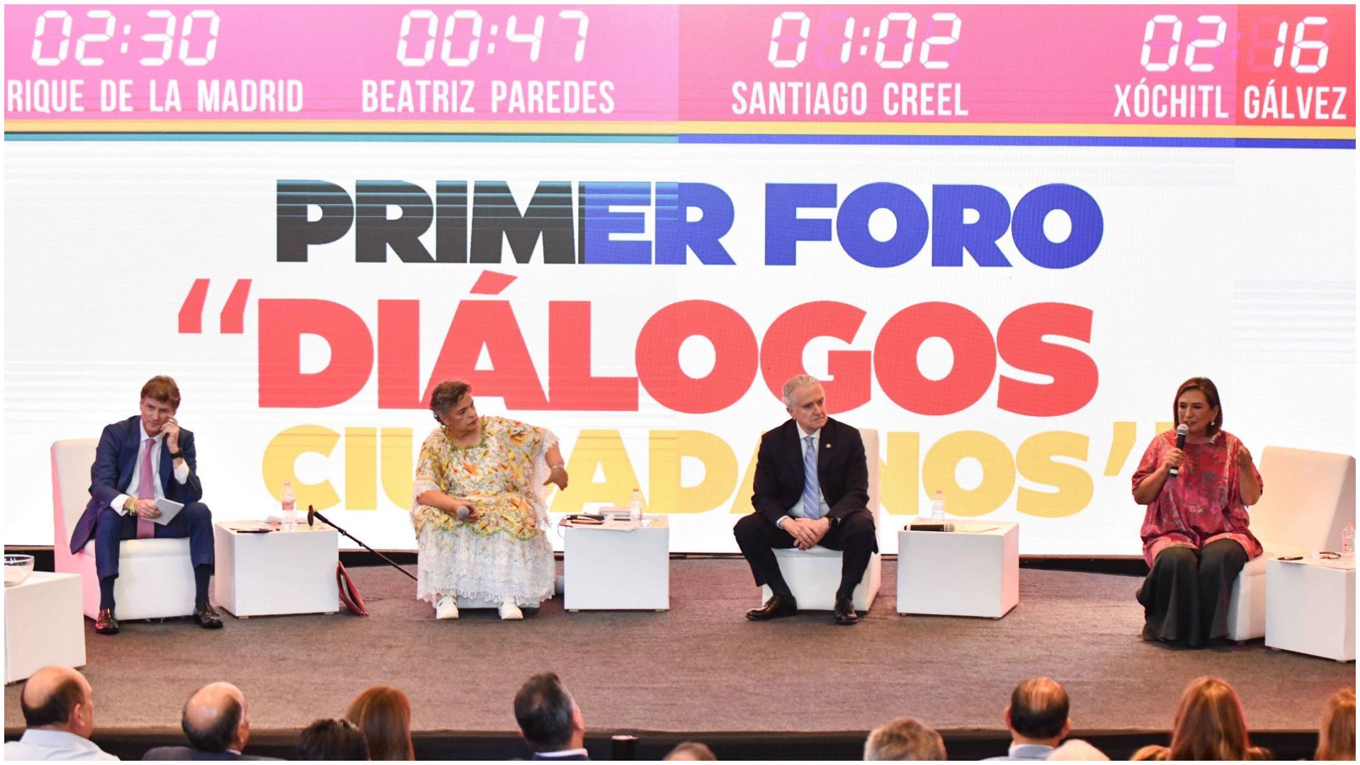 The first forum of the Broad Front for Mexico was held in order to meet its candidate for the Presidency of the Republic (Cuartoscuro)