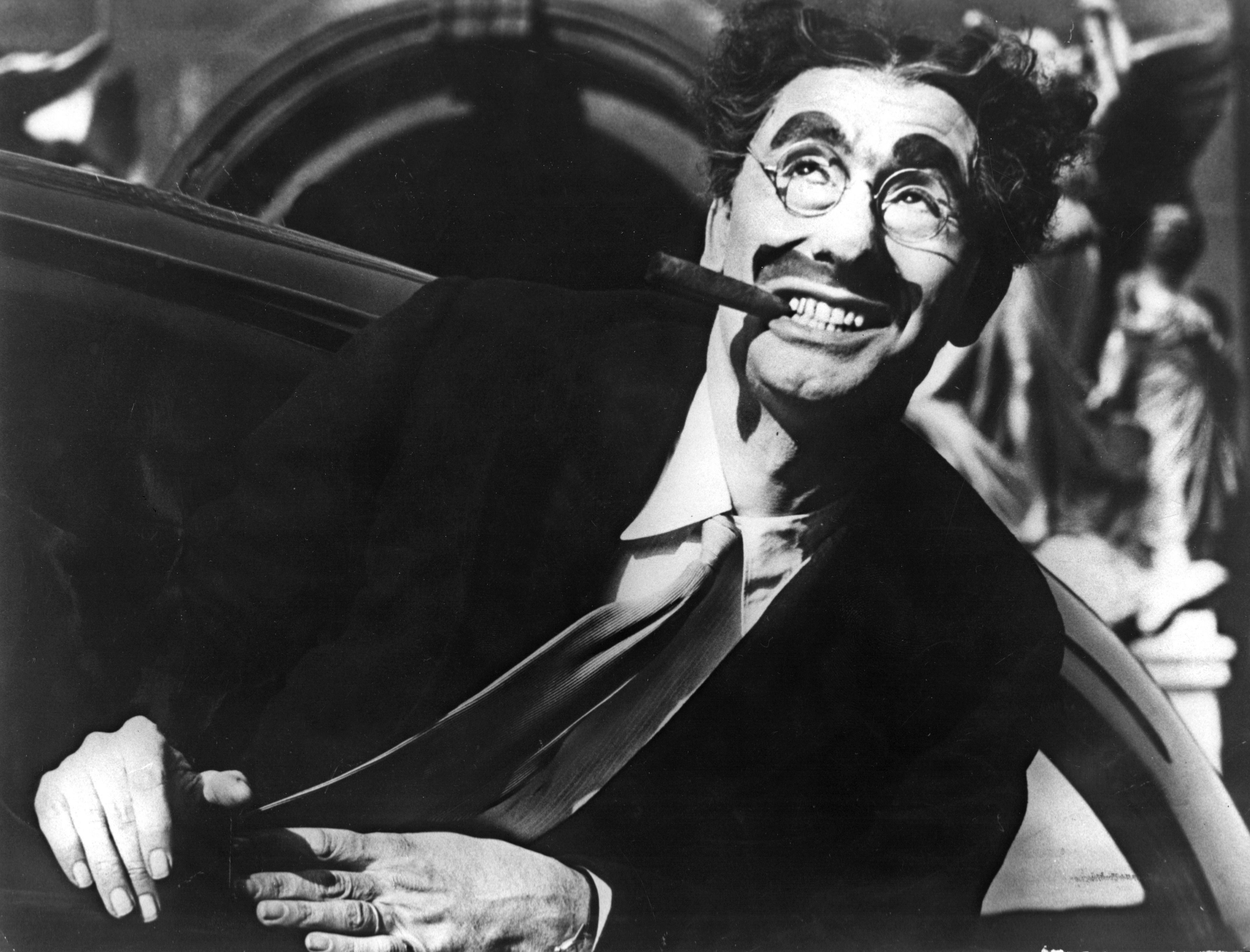 The actor and comedian Groucho Marx, with his cigar and his famous ironic smile (EFE/yv/File)
