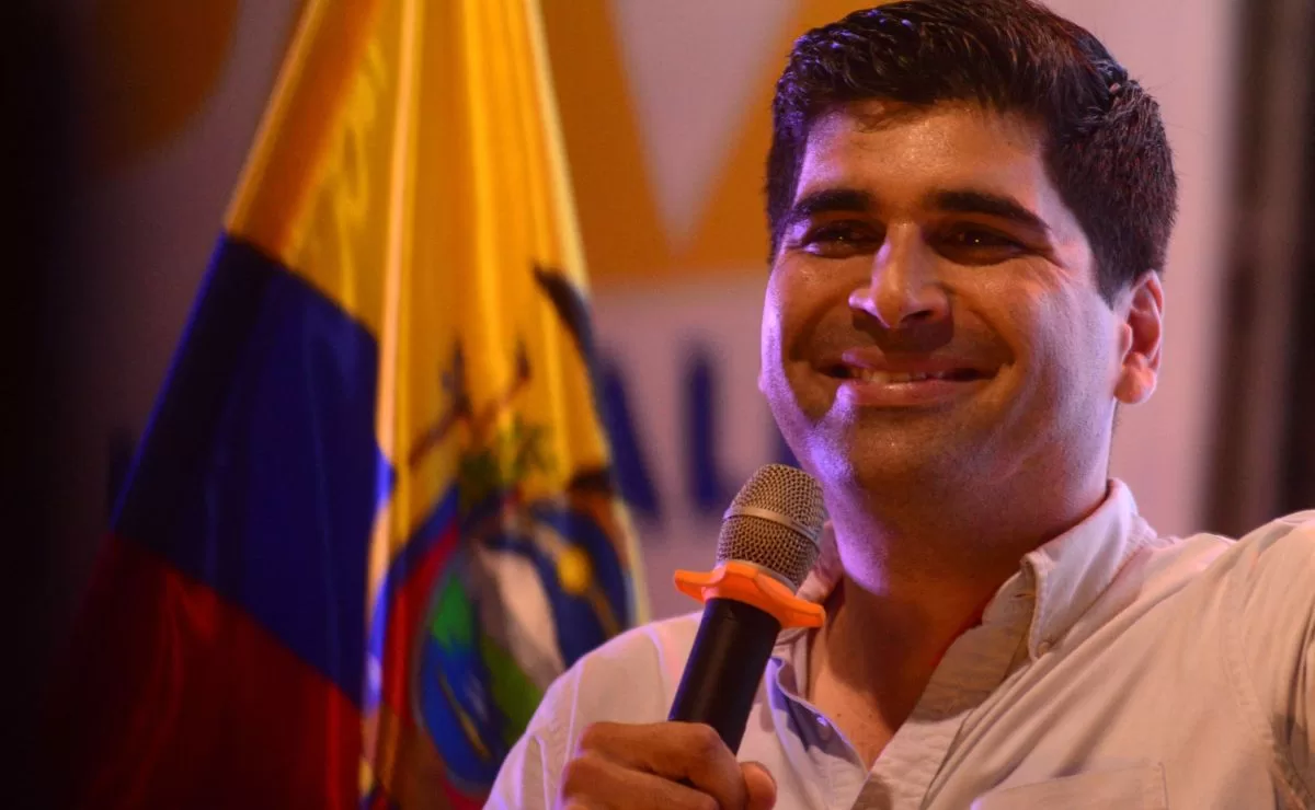 VIDEO: Ecuadorian presidential candidate denounced shooting while having breakfast in a restaurant
