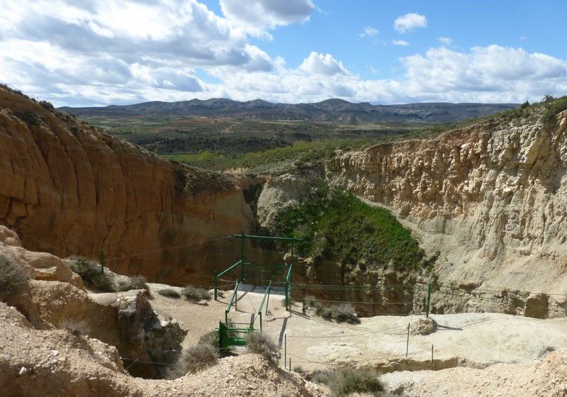Viewpoint of the chasm of San Pedro, in Oliete, Teruel (Turismo de Aragón).