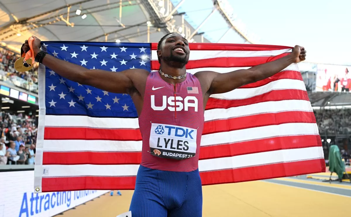 The American Noah Lyles is the new world champion in the 100 meter dash
