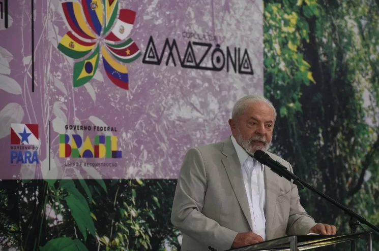 El presidente Luiz Inacio Lula da Silva durante la cumbre amazónica. Foto Xinhua