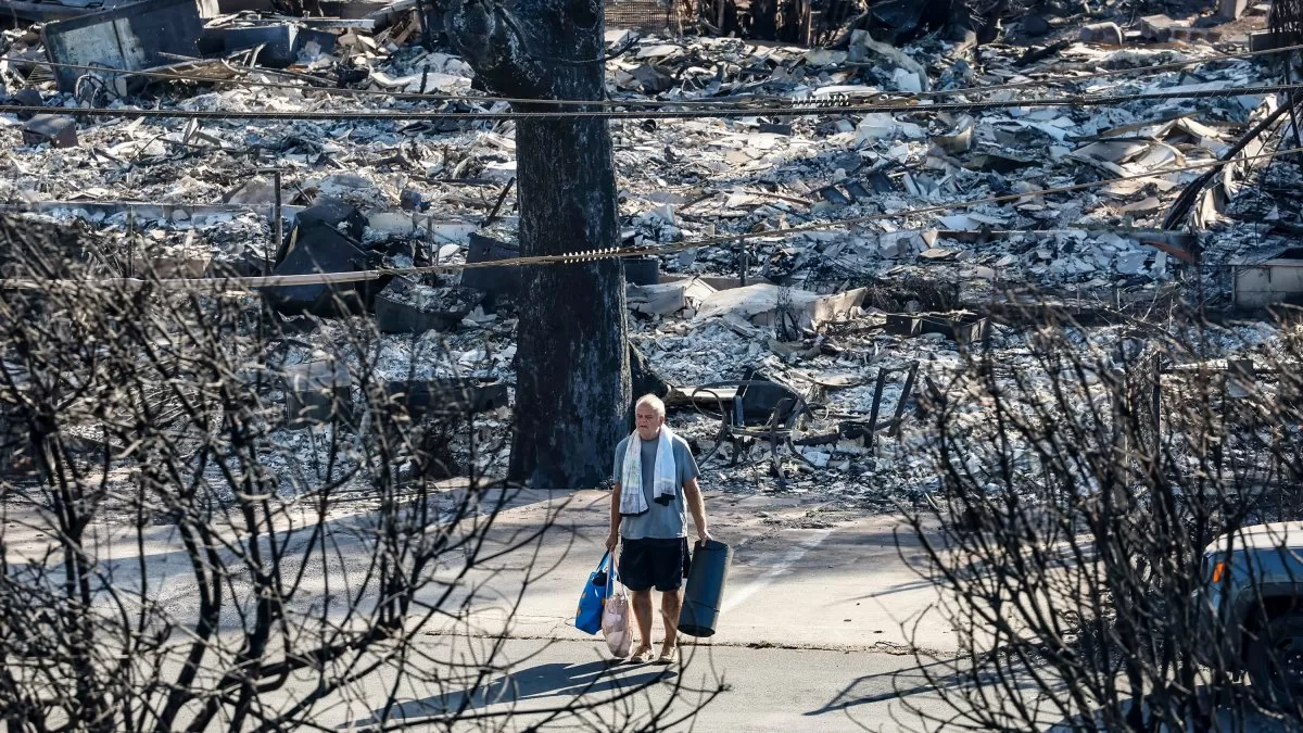 An appointment with the dentist saved an old man from the fires in Hawaii
