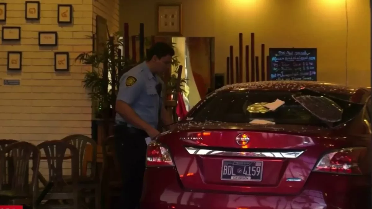 Car crashes into restaurant, injuring 20 people
