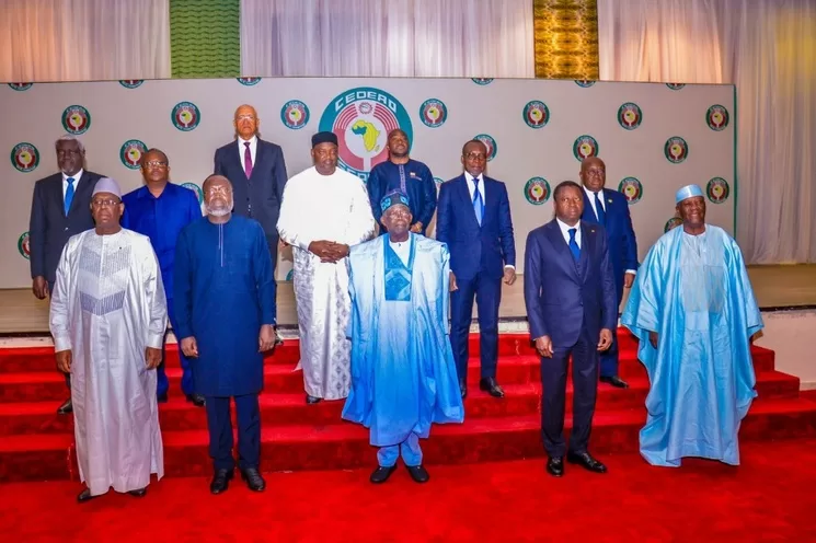 Líderes de la Comunidad Económica de Estados de África Occidental (Cedeao), en Abuya, Nigeria. Foto Europa Press