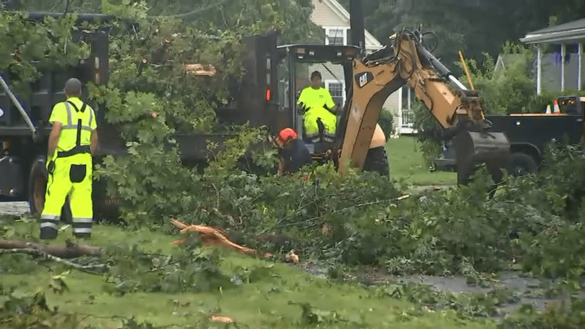 Confirmed tornado touched down in Massachusetts
