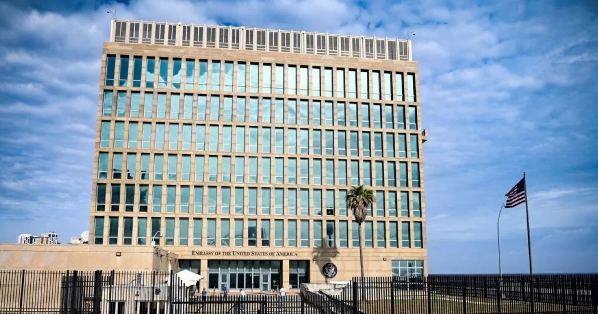 Electrical failure affects services at the US Embassy in Cuba
