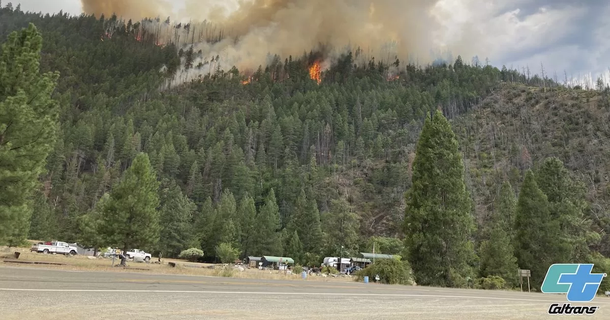 Forest fire: evacuate area between California and Oregon
