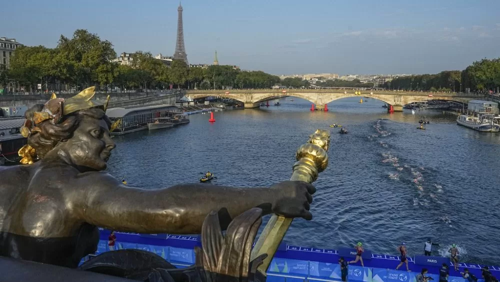  France |  Pollution in the Seine cancels a swimming competition for the third time
