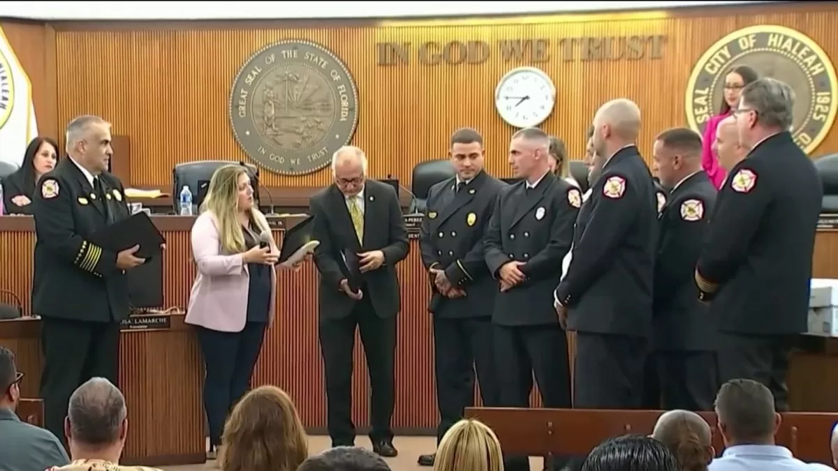 Hialeah recognizes firefighters who assisted mothers during childbirth
