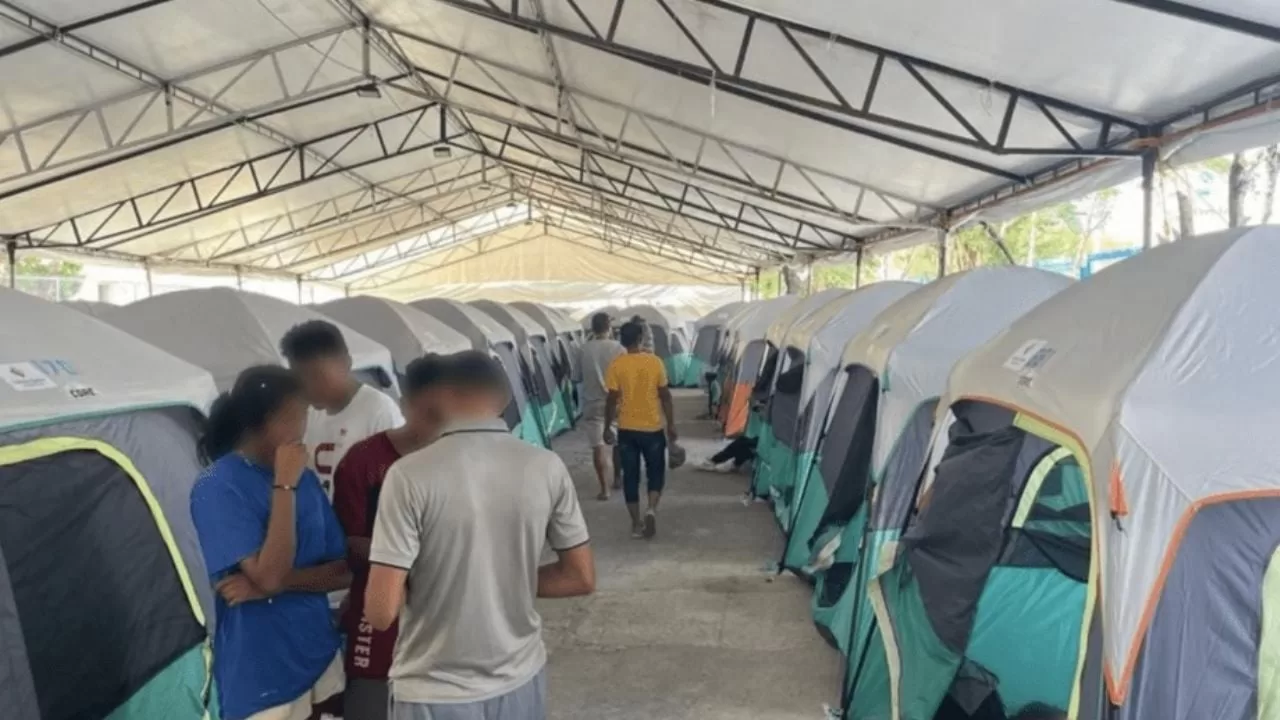 Mexico opens tent camp for migrants in Matamoros
