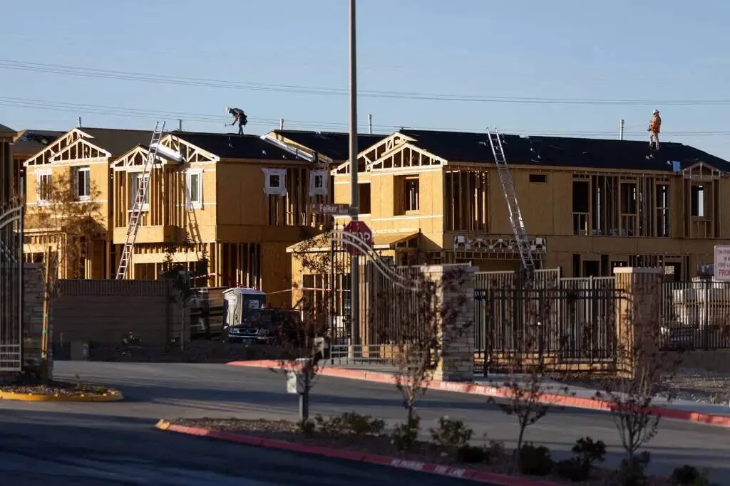 Nueva construcción de viviendas en el Skye Canyon Master Planned Community en Las Vegas se ve ...