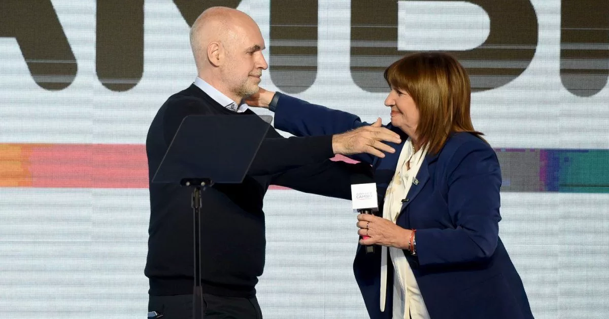 Patricia Bullrich defines with her small table the terms to summon Larreta to the JxC unit
