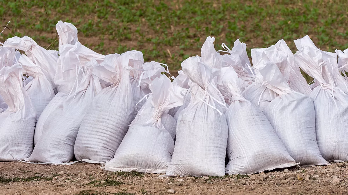 Places where you can get bags of sand before rain forecast
