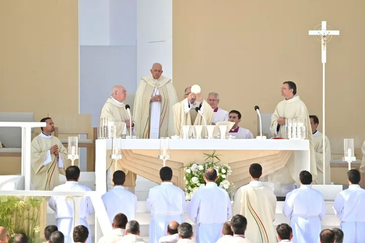 El Papa en la misa de envío en Lisboa. Foto Europa Press