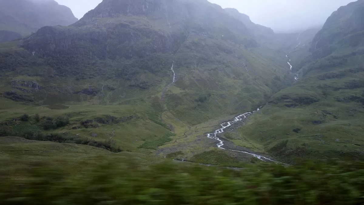 They find the bodies of 3 lost hikers on a mountain in Scotland
