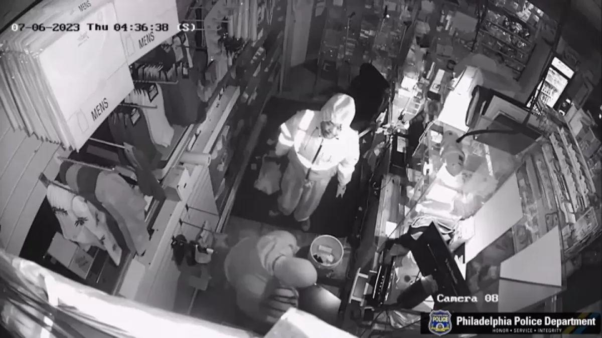 Thieves make their way into the store through the basement to load cash and merchandise
