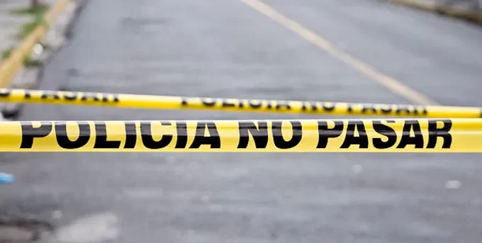Two Mexican migrants die trying to cross into the US
