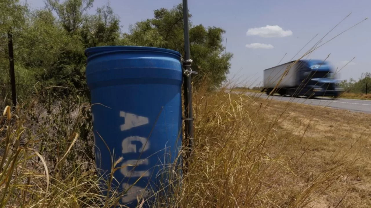Water stations for migrants disappear in South Texas
