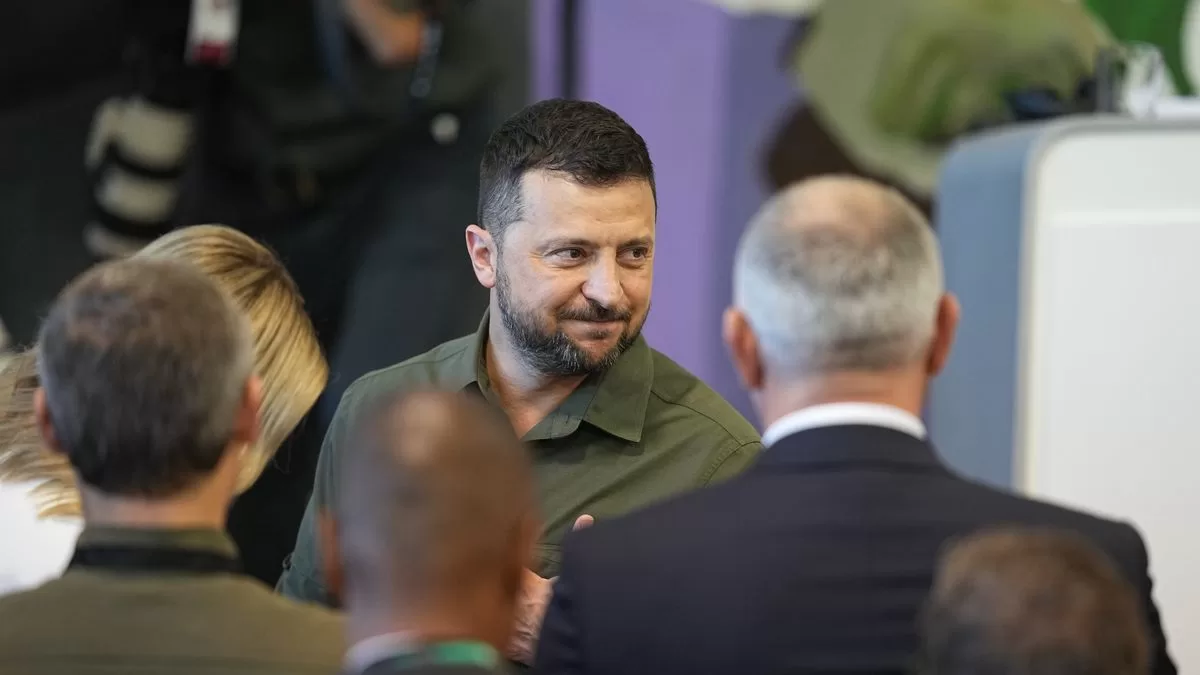 Zelenskyy thanks Denmark for pledging F-16s to fight Russian invasion forces
