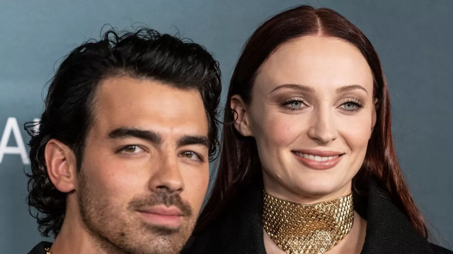 You are currently viewing Sophie Turner and Joe Jonas: Is the celebrity couple getting divorced?