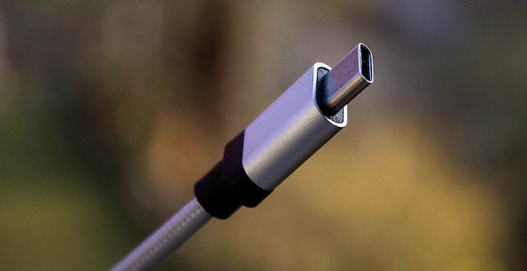 Read more about the article Analyst: USB-C port could deter users when upgrading iPhone