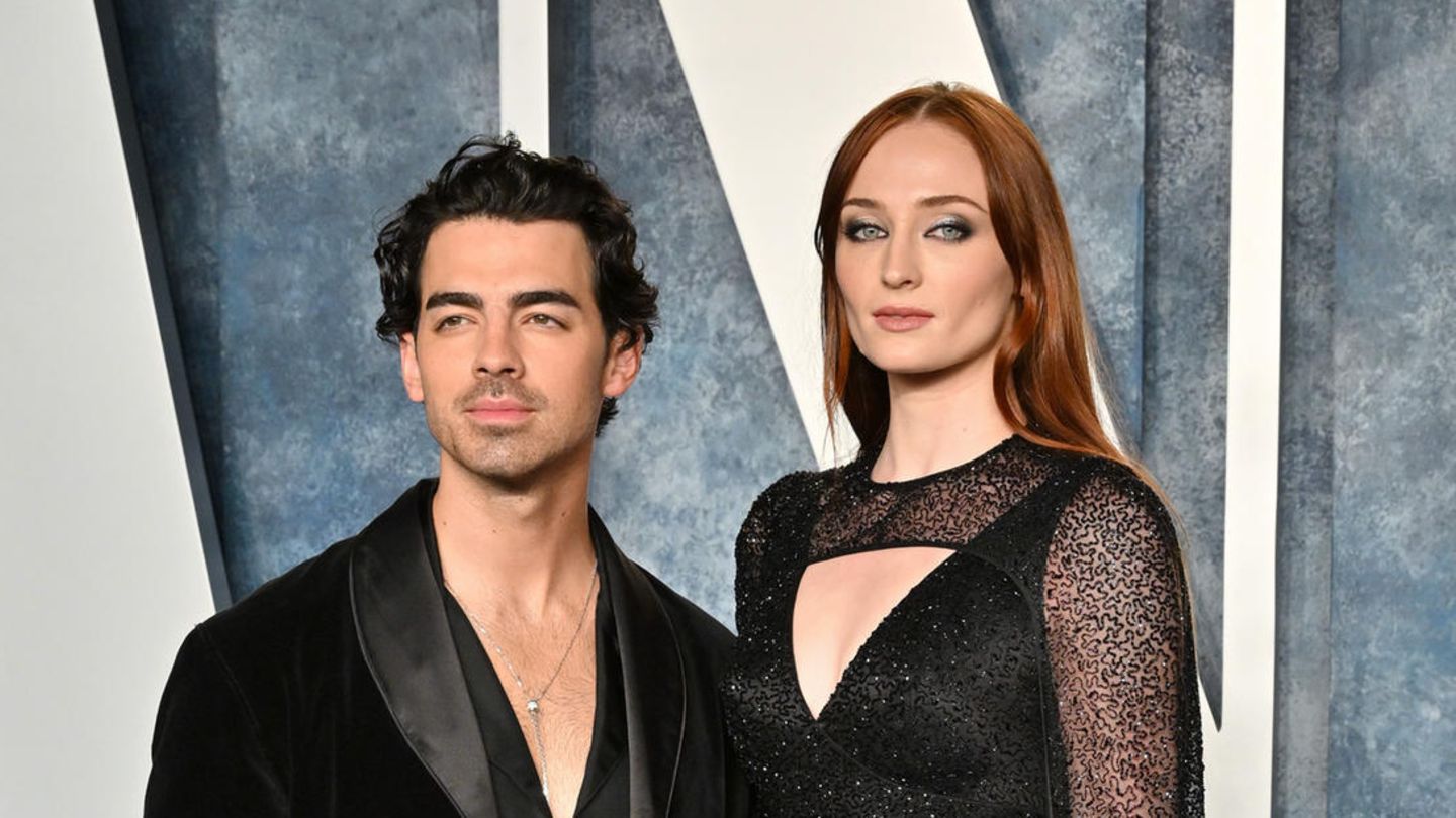 You are currently viewing Joe Jonas + Sophie Turner: Agreement in the dispute over the children – but the last word has not been spoken