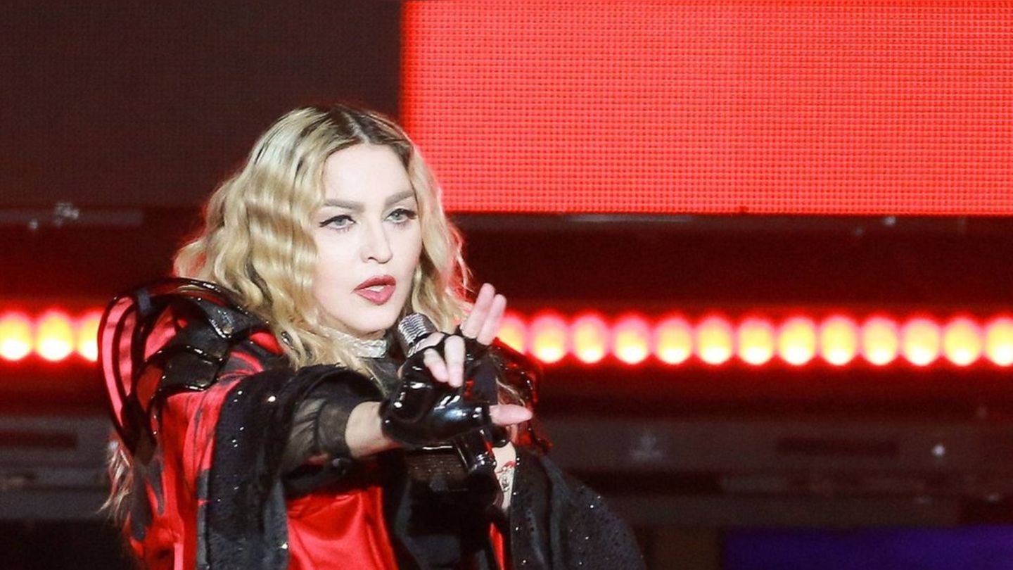 You are currently viewing "A remarkable person": Madonna celebrates her son’s 18th birthday