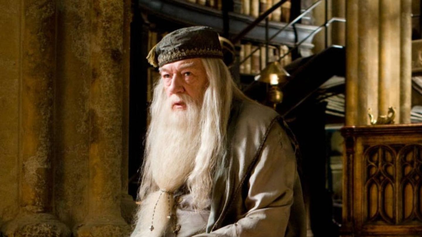 You are currently viewing Dumbledore actor Michael Gambon: "Harry Potter"Stars pay tribute to him