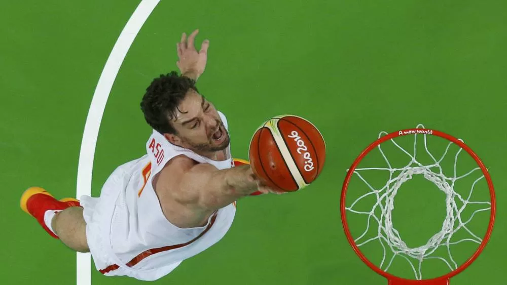 Read more about the article Pau Gasol joins Casillas and invests in an AI cardiology company