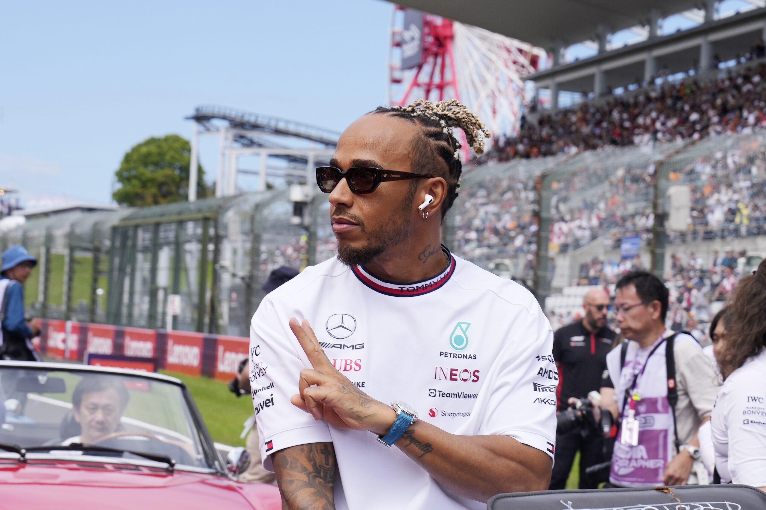 Read more about the article Lewis Hamilton designs his own luxury watch: there are only 44 units in the world