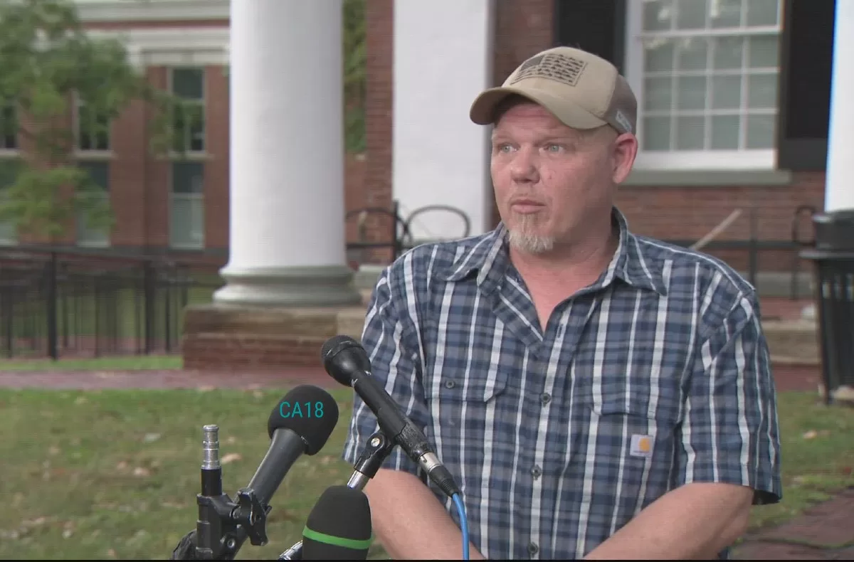 Virginia Governor. Glenn Youngkin Pardons Loudoun County Father in Sexually Assaulted
